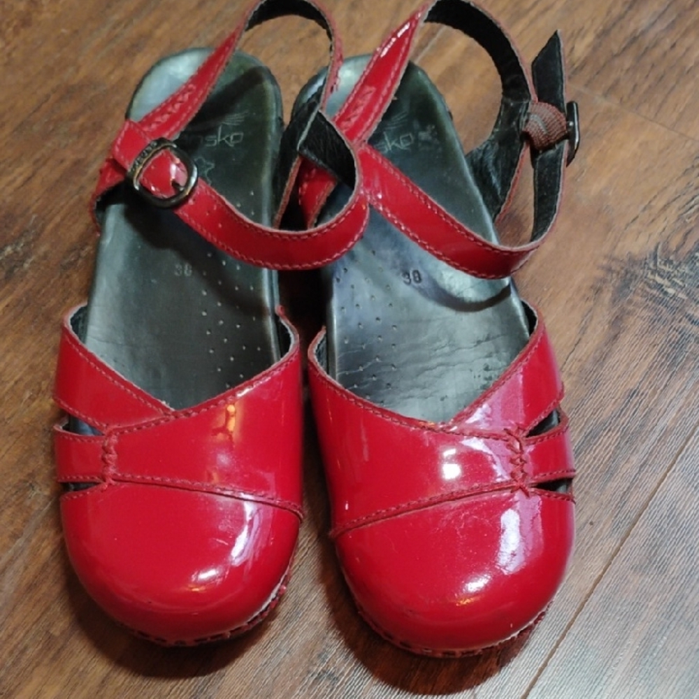VINTAGE DANSKO MARY JANES!